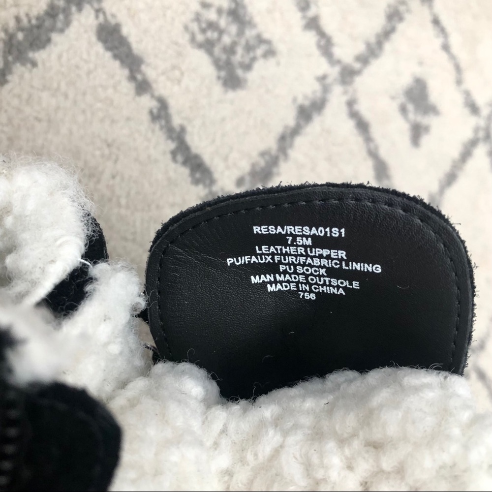 ❌SOLD❌ NEW Steve Madden Shearling Boots - Picture 7 of 8